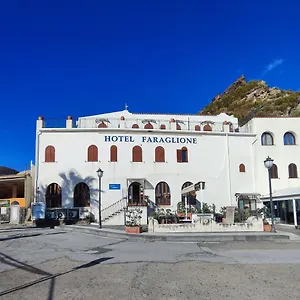 2* Hotel Faraglione